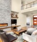 elegancie-i-proste-drewniane-schody-w-salonie