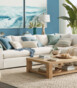 583564568-salon-z-biala-sofa-i-sciana-w-kolorze-morskim-niebieskim-C61-C77