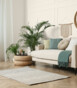 418331990-salon-z-lustrem-na-scianie-C48