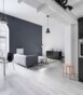 bialo-czarny-salon-z-aneksem-w-stylu-loftowym