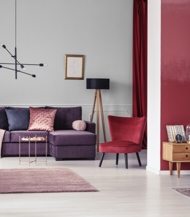199581187-sliwkowa-sofa-w-salonie-C29