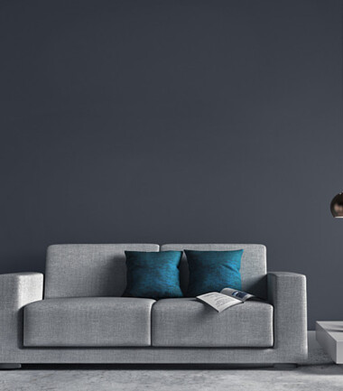 Kolor-elegancji-w-twoim-wn-trzu-antracyt-sofa