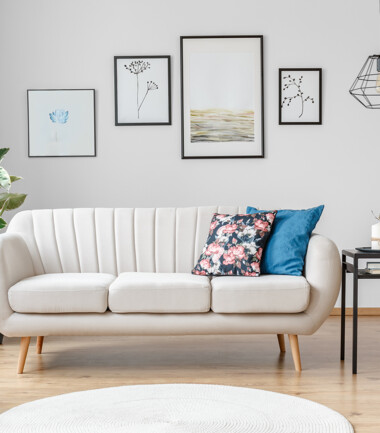 192968269-salon-z-biala-sofa-C45