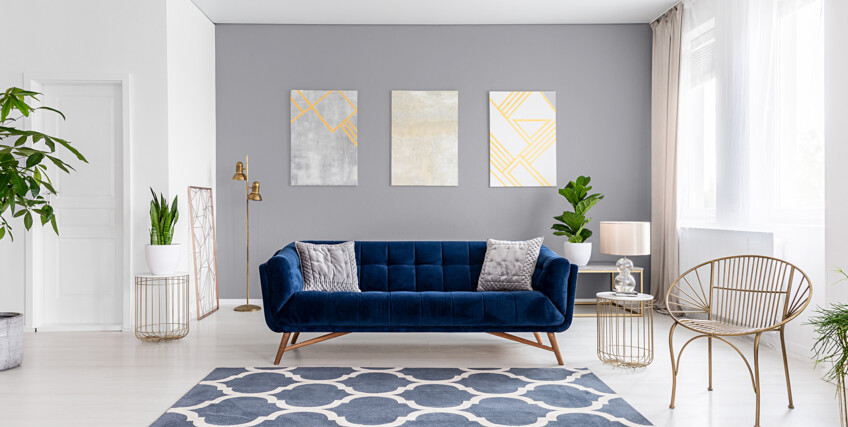 218786674-bialo-szary-salon-z-granatowa-sofa-C53-C45